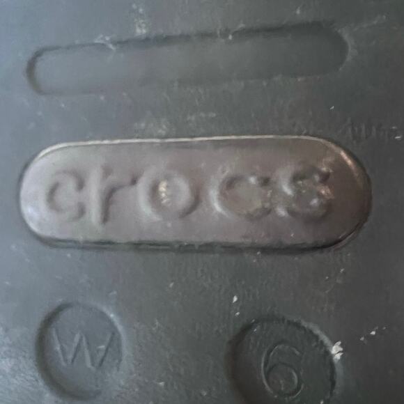 Crocs Women’s Isabella Sandals Sz 6 Brown Gold  Strappy Flat Huarache Vacation - Picture 3 of 8